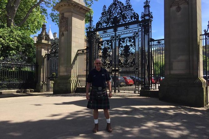 Private Edinburgh City Tour - Calton Hill for Nelson memorial and that big Edinburgh view