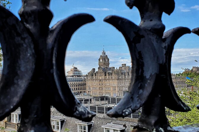 Private Edinburgh driving tour - St Giles and the Royal Mile core loop: where the day gets real