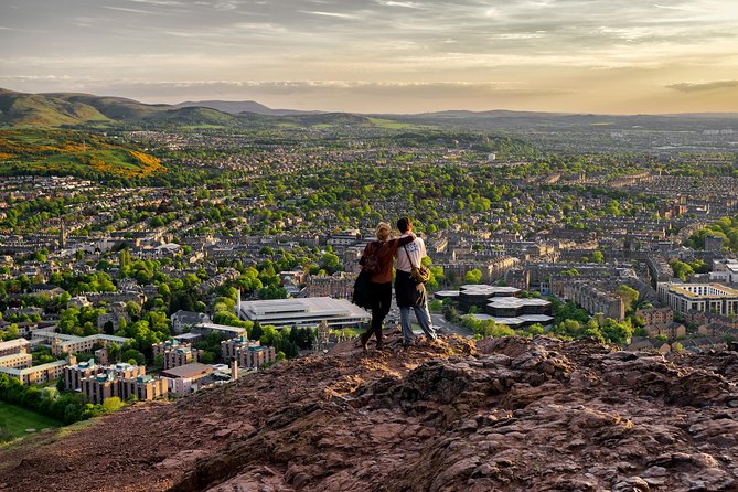 Private Edinburgh Tour for Families with a Local, 100% Personalized - Walking experience, tickets not included, and other practical realities