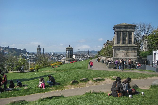 Private Edinburgh Tour for Families with a Local, 100% Personalized - Edinburgh Castle: feudal vibes when your family is into it