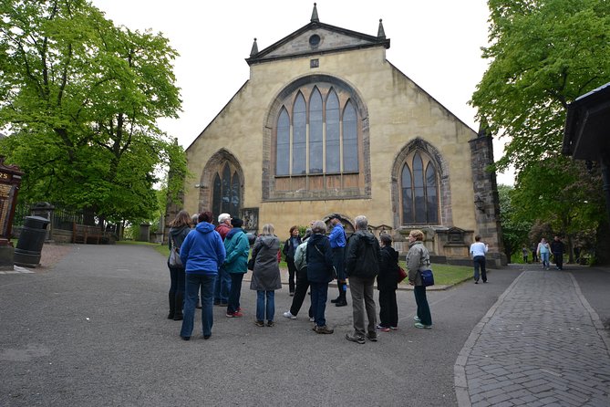 Private Greyfriars Kirkyard history tour - Greyfriars Kirkyard, but with a guide who sets the tone
