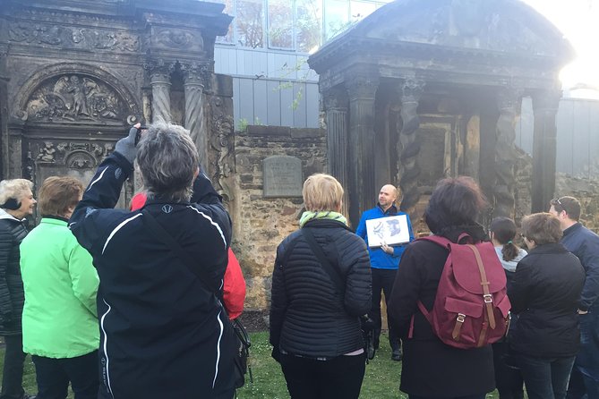 Private Greyfriars Kirkyard history tour - Best for history lovers, and also for people who want a lighter vibe