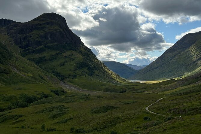 Private Harry Potter, Glenfinnan Viaduct, Highland Edinburgh Tour - Fort William and the photo angle from above