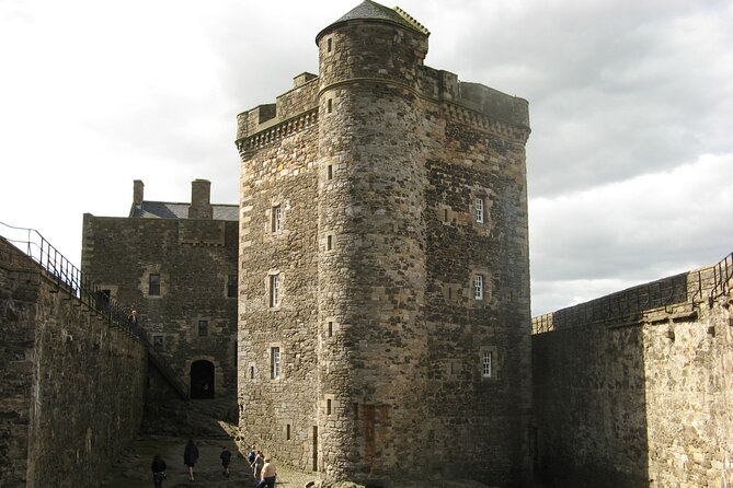 Private Luxury Outlander Tour: Sassenach Adventure From Edinburgh - Falkland for the Inverness Streets Where the Story Begins