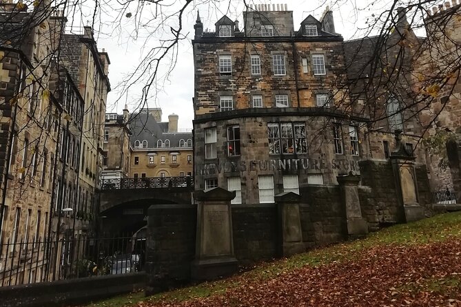Private one hour Harry Potter walking tour - Royal Mile top walk: Lawnmarket and Castlehill views you can use later