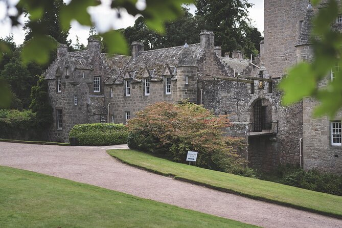 Private Outlander & Cawdor Castle Tour - Clava Cairns: the quick stop that pays off with history and Outlander vibes
