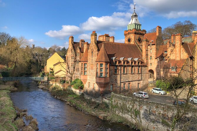 Private Royal Mile Walking Tour - Hidden mansions and a view from the Esplanade