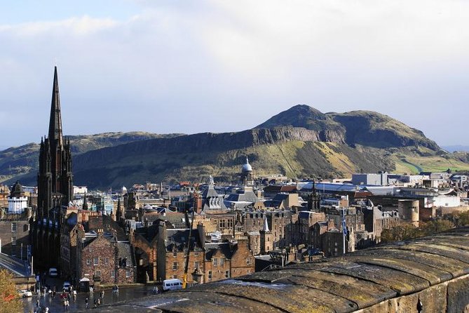 Private Shore Excursion: Edinburgh City and Rosslyn Chapel - What makes the private guide part feel different