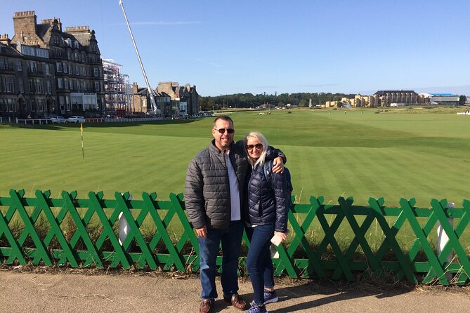 Private St. Andrews: Home of Golf Old Course Walking Tour - Martyrs Monument: the easy meeting point and quick orientation