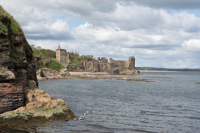 Private Tour - Edinburgh to St Andrews, Dunnottar Castle & Dundee - Dunnottar Castle: The Coastal Fortress Stop and the Photo Keepsake
