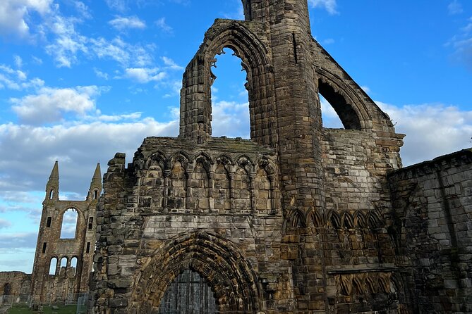 Private Tour to St Andrews and Scottish Coastal Villages - St Andrews: guided walk, ruined cathedral by the sea, and Old Course time