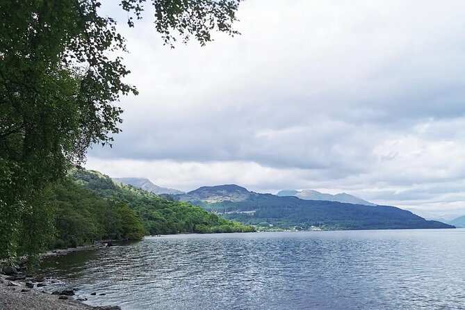 Private Tour to the Stunning Scottish Highlands & Glencoe - Inveraray’s castle town mix, plus Loch Fyne views