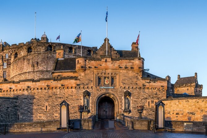 Private Walking Tour of Edinburgh Castle with Skip-the-Line - National War Museum of Scotland: a smart break from castle crowds