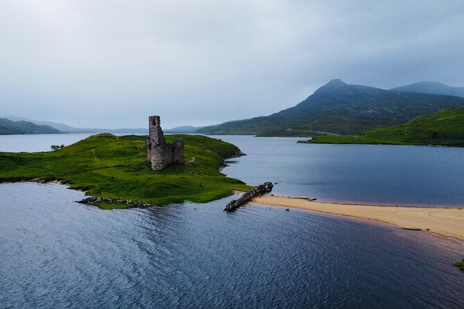 Private West Coast, Waterfalls, and Walking Tour (£600 per group) - Ullapool lunch reset on Lochbroom