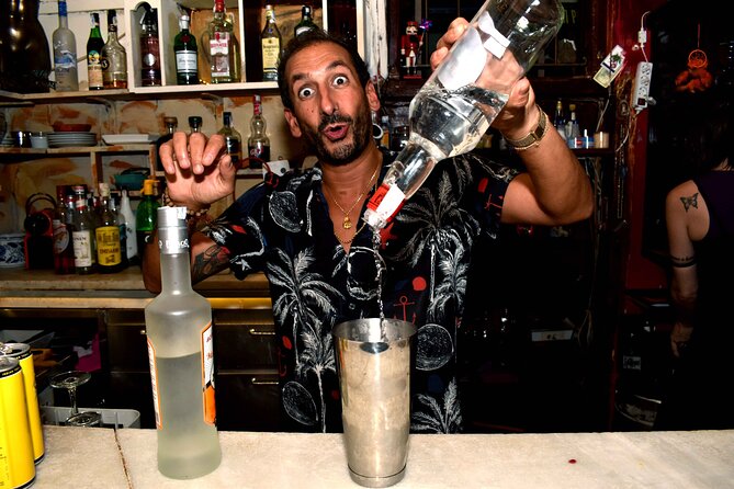 Pub Crawl in Edinburgh - Start at Pilgrim Bar: Getting Oriented Fast