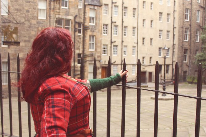 Rebel!Rebel! Jacobite Tour - Outlander's Scotland - Victoria Street (Diagon Alley Energy) and George IV Bridge