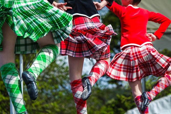 Round-Trip Transportation to the Braemar Highland Games from Edinburgh - Getting to Braemar: pickup, coach comfort, and the meeting point