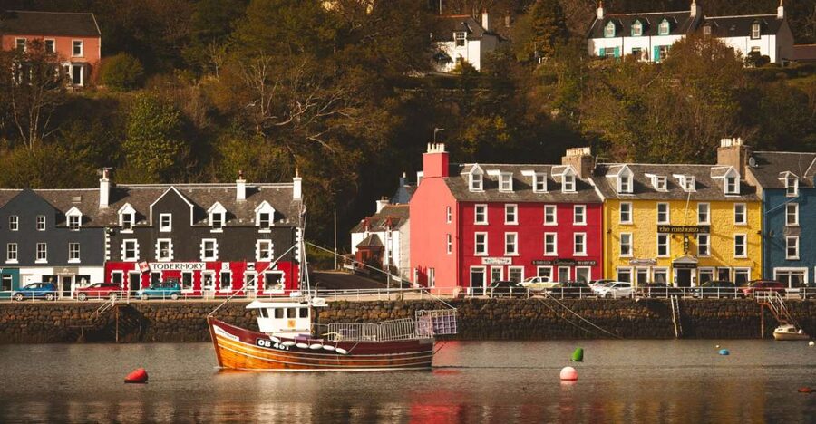 Scotland: West Highlands, Mull and Iona 4-Day Tour - Day 4: Oban, Inveraray Castle, and the Rest and be Thankful