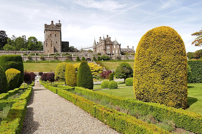 Scottish castles tour - private four castles tour from Edinburgh - Your Driver and the Private-Group Setup