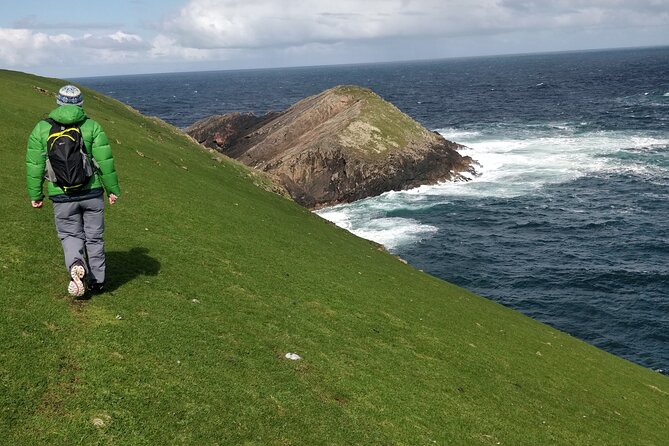 Shetland South Mainland Tour St Ninian Isle and Jarlshof - Sumburgh Head: Stevenson Lighthouse and the Seabird Show at RSPB Reserve