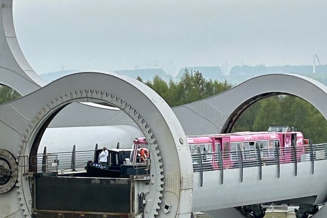 Shore Excursion from Greenock: Glasgow, Kelpies, Falkirk Wheel - St Mungo Museum and Doulton Fountain: Artifacts and Everyday Wonder