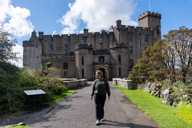 Skye Day Tour from Inverness with Fairy Pools & Dunvegan Castle - Portree: 45 minutes to reset, eat, and enjoy Skye’s center