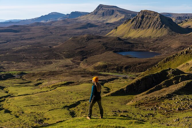 Skye Explorer Hiking Day Tour - Getting there in comfort, with guide-led rhythm