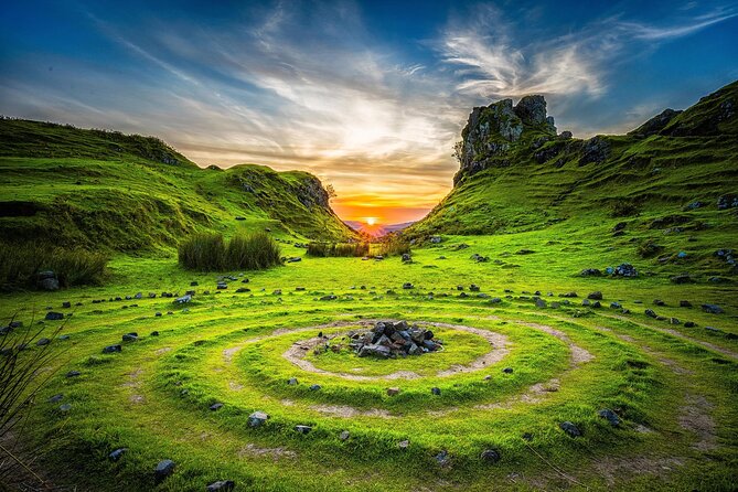 Skye Fairy Pools/ Fairy Glen/ Kilt rock / Old Man Storr - Urquhart Castle stop: a fast photo hit with minimal time cost