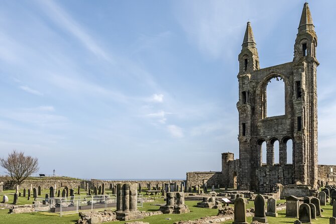 St Andrews and the Kingdom of Fife from Glasgow - The Kelpies Monument and The Helix: modern art that hits