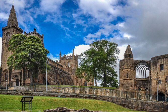 St Andrews, Fife Coast Walk & Historic Abbey Tour from Edinburgh - Dunfermline Abbey and Palace: Royal Resting Ground