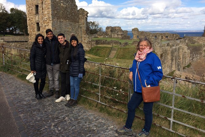 St Andrews Must-Sees Daily Walking Tour (11am & 2pm) - University of St Andrews: quads, buildings, and first-time orientation