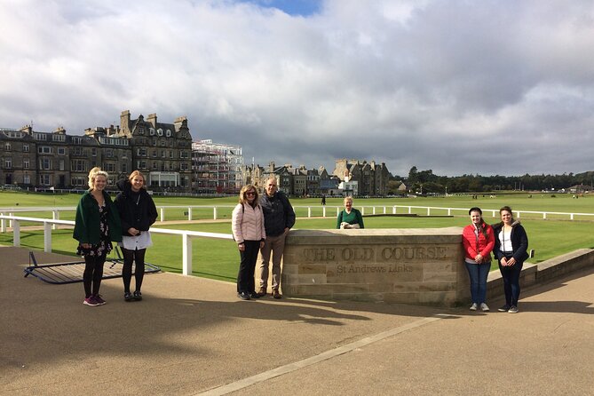 St Andrews Must-Sees Daily Walking Tour (11am & 2pm) - Pace, group size, and what kind of guide to expect