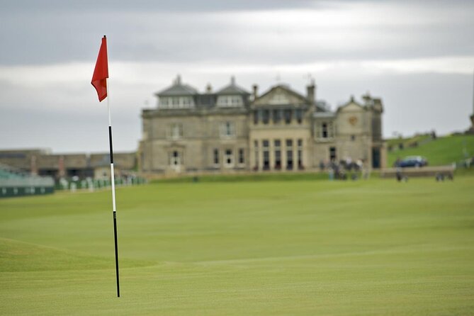 St. Andrews Scenic Stroll: A Private Walking Exploration - Stop 1, Old Course: the home of golf legend