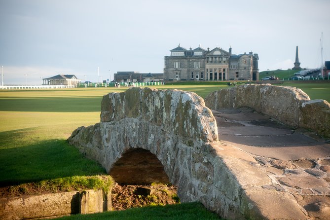 St. Andrews & The Old Course Private Day Tour from Edinburgh - Guided Old Course walking around the 1st, 17th, and 18th