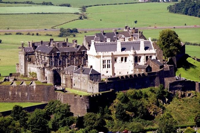 Stirling Castle & Loch Day Tour - Stirling Castle and Loch Lomond from Glasgow, a day that moves fast