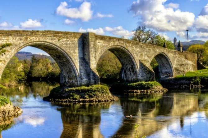 Stirling Luxury Private Day Tour from Edinburgh - Lunch at The Birds & Bees, then a step back in time in Historic Culross
