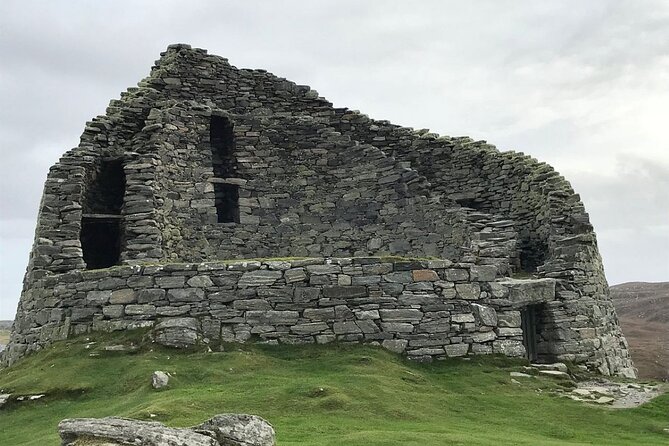 Stornoway: Guided Tour of the Isle of Lewis - Stop 3: The Arnol Blackhouse and One-Roof Living