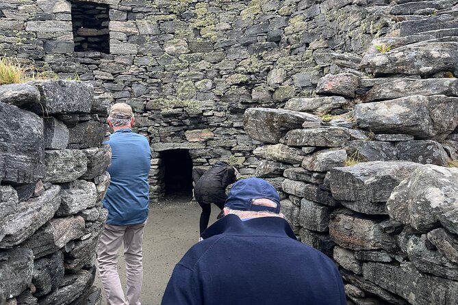 Stornoway: Private Tour Isle of Lewis - Gearrannan Blackhouse Village: museum add-on, island-life stories, and the midges question