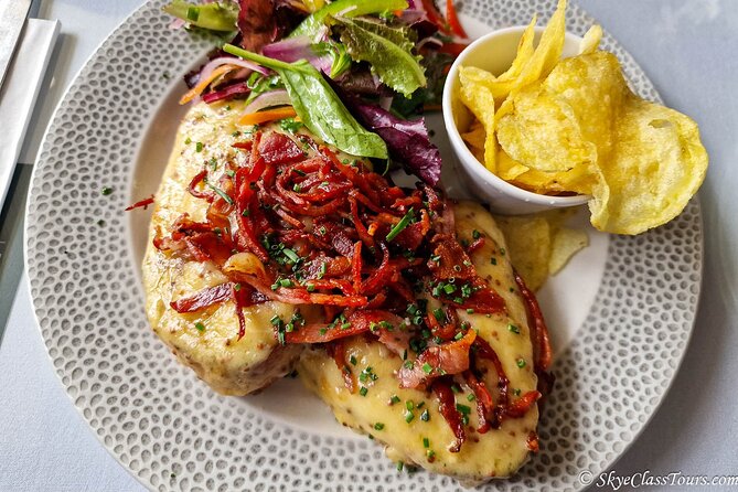 Tailored Premium Edinburgh Food Tour with Highest Quality Dishes - A short Royal Mile highlight walk, plus the hidden lesson about street names