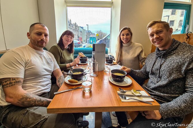 Tailored Premium Edinburgh Food Tour with Highest Quality Dishes - Passing the High Kirk and the Sir Walter Scott monument story