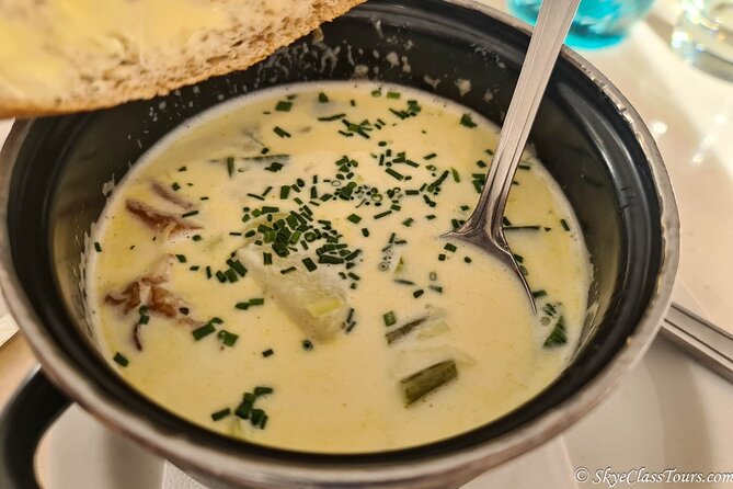 Tailored Premium Edinburgh Food Tour with Highest Quality Dishes - New Town bites and views: 250 years of Edinburgh mood shifts