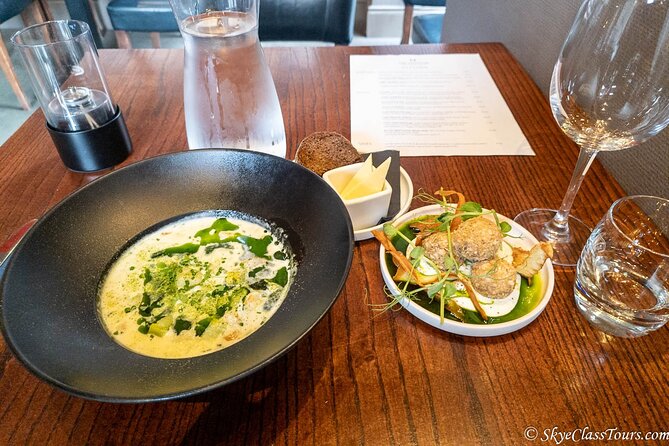 Tailored Premium Edinburgh Food Tour with Highest Quality Dishes - Old Town tastings in the UNESCO core, where the food has context