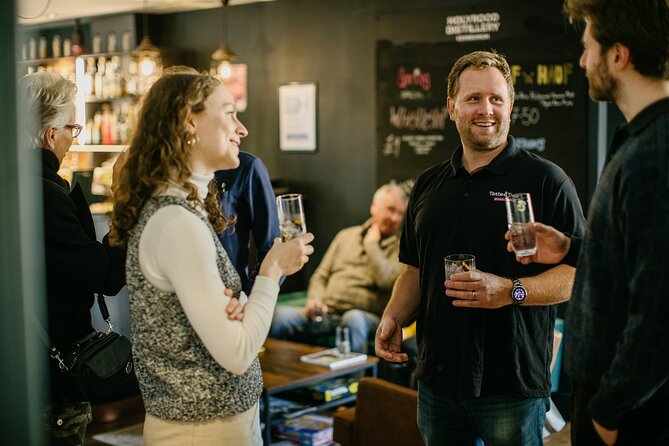 Taste & Tour: Edinburgh Food Tour with Drinks - From Edinburgh Castle shadow to Royal Mile snacks: the core idea