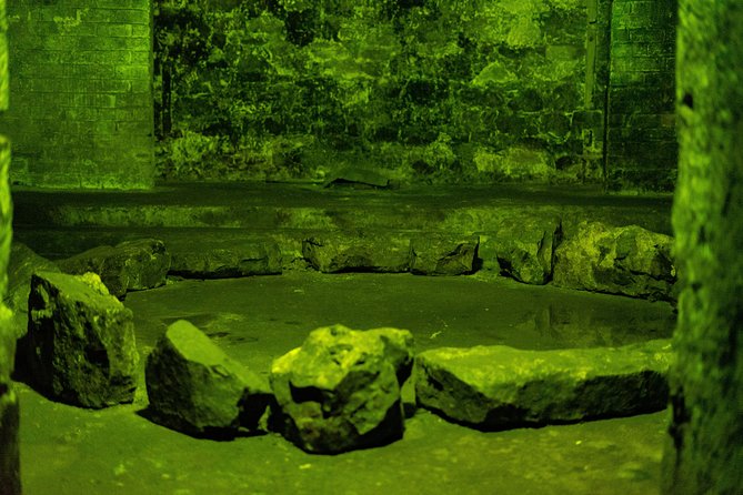 Terror Walking Tour in Edinburgh - Old Town Above, Vaults Below, in 75 Minutes