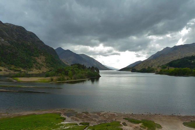 The Magical Highland Tour Including the Jacobite Steam Train Journey - Watching Harry Potter filming locations pass by, without expecting movie magic on every road