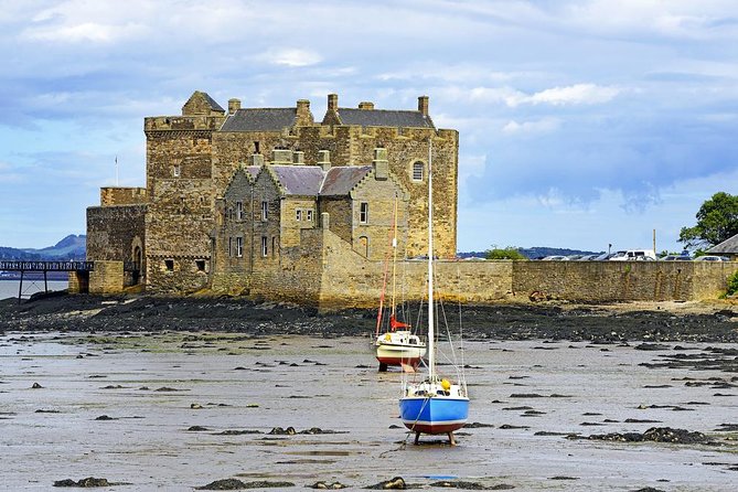 The Outlander 1 Day Experience - Linlithgow Palace ruins and Wentworth Prison: the darkest castle moment