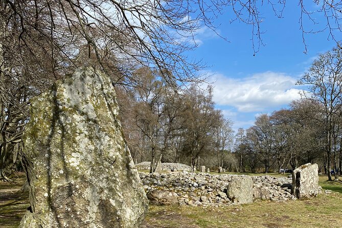 The Outlander Tour Clava, Culloden, Urquhart, Loch Ness & Beauly - Robertson’s Larder and Highland Cows in Beauly