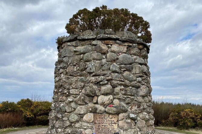 The Outlander Tour Clava, Culloden, Urquhart, Loch Ness & Beauly - Price and Value: Included Transport vs. Unincluded Museum Tickets