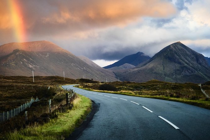 The Ultimate Isle of Skye Day Tour from Inverness - Guide style, storytelling, and why the day feels faster