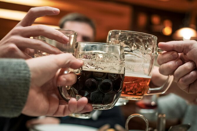 Thirsty for Edinburgh: Scotlands Best Historical Pub Tour - Why Edinburgh pubs are a fast history shortcut